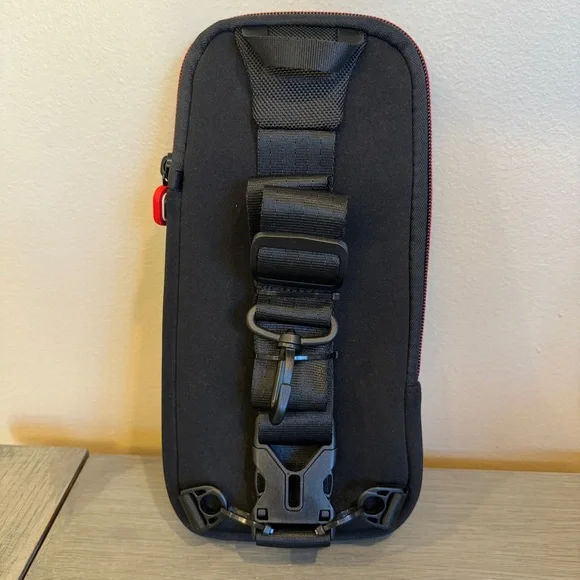 Nintendo Switch Carrying Case Messenger Bag Travel Storage New no box‎ - Picture 2 of 3